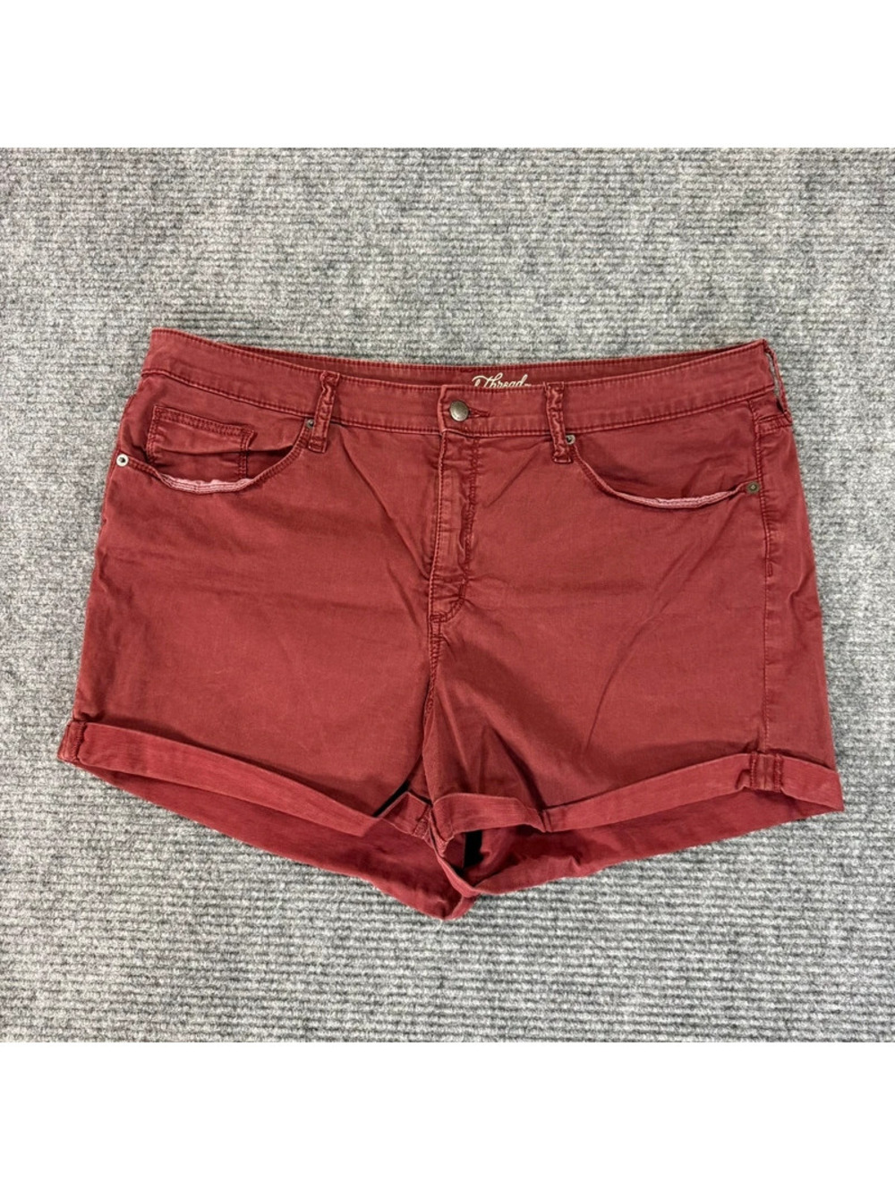 Universal Thread Shorts Womens Size 18/34 High Rise Midi Maroon Weathered